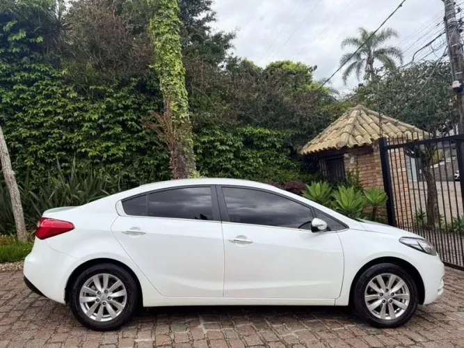 Kia Motors Cerato SX 2.0 16V Flex AUT 2015