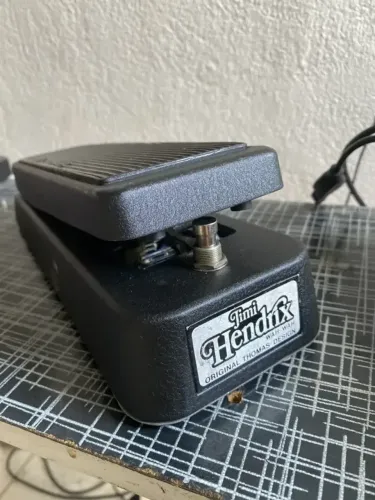 Cry Baby Dunlop Jimi Hendrix Wah Signature