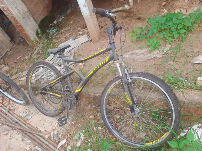 Vendo bicicleta Caloi semi nova poucas vezes usada