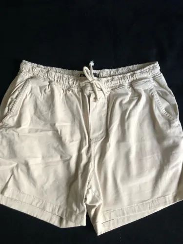 Short Hering bege areia.