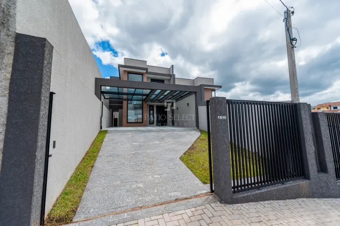 Casa com 157.82 m², 3 quartos sendo 1 suíte à venda no bairro Centro - Campo Largo