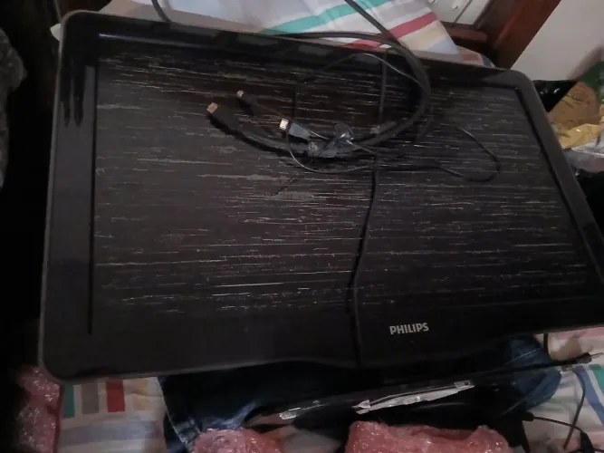 Televisão LED full hd 42 polegadas em ótimo estado