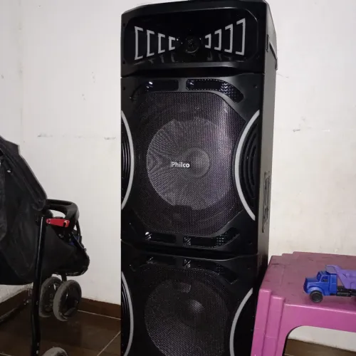 Vendo som da Philco 3.500 voites novo com nota fiscal e garantia som forte