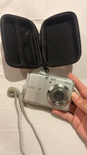 CÂMERA FUJIFILM - 14 Megapixels