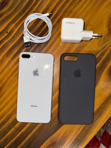 iPhone 8 Plus 64gb