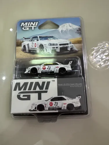 MiniGT Skyline R34 LBWK 1059