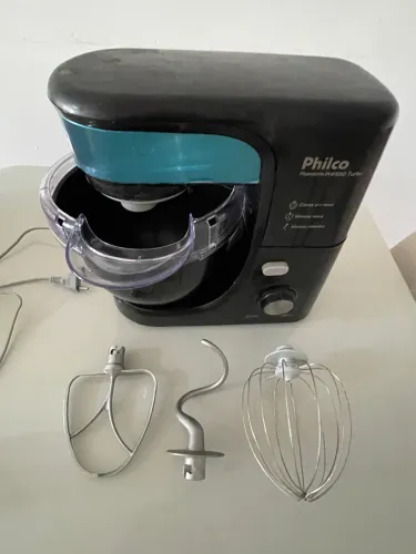 Batedeira planetária - 127v NOVA*