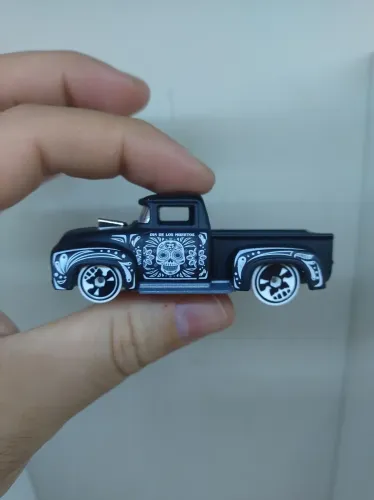 Carrinho HotWheels Custom/Personnalisé 56 Ford Truck/Camion Loose Novo 1:64
