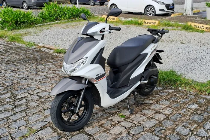 YAMAHA FLUO 125 2022/2023 - VALOR NEGOCIÁVEL - PRONTA PRA RODAR