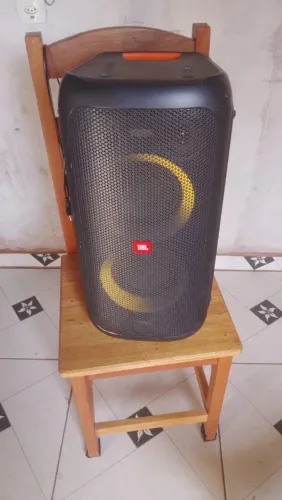Caixa JBl