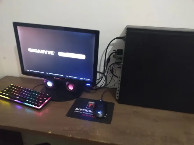 PC i5 2a Geração H61M 4GB DDR3 HD 160GB Gabinete Preto Escritório Barato