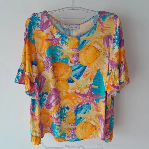 *LANÇA PERFUME* blusa manga curta flare estampada tamanho M
