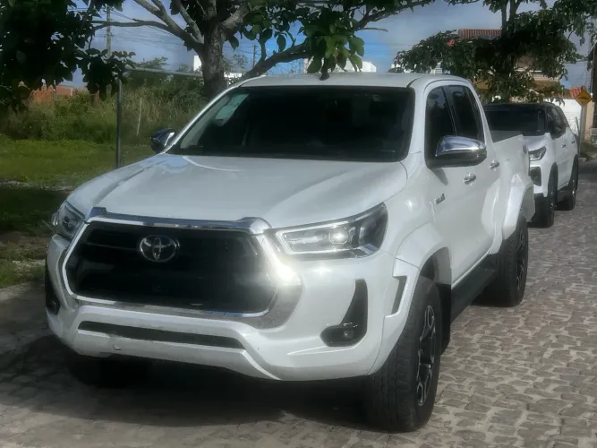 Toyota Hilux CD SRX Plus 4X4 2.8 TDI Die. Aut. 2024