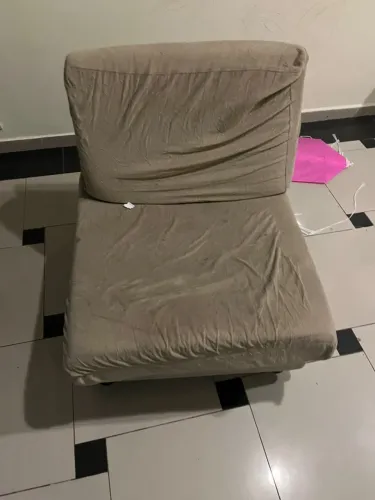 2 Poltronas Estofadas Fixas - Ótimo Estado