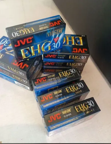Lote 4 unid  --- FITA COMPACTA  VHS -C  EHG30  HI-FI PARA FILMADORA LACRADA 