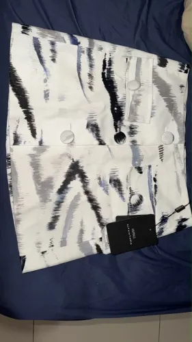 Oportunidade! Saia ANIMALE alfaiataria estampado n36