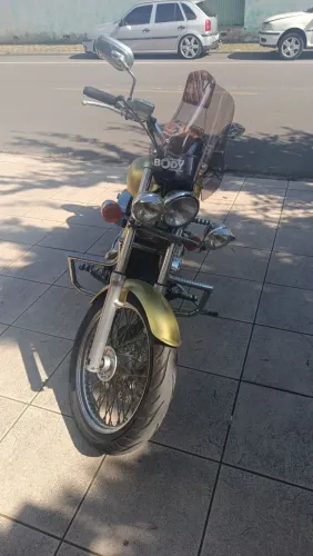 Moto de colecionador impecável