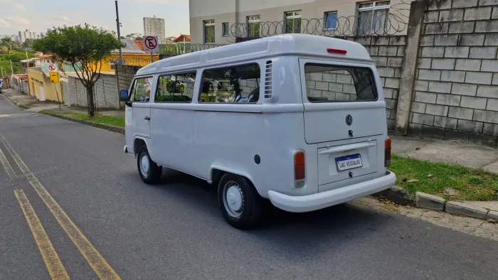 Volkswagen Kombi Standard 1.4 MI Total Flex 8V 2012