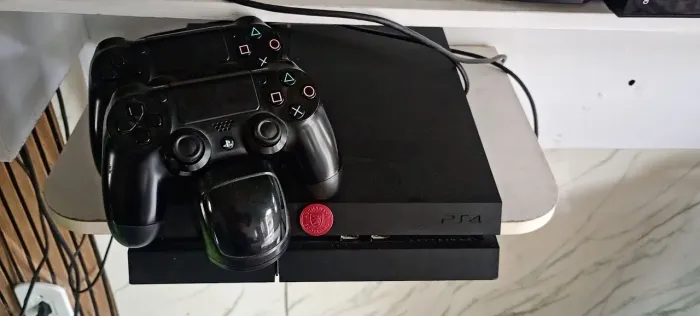 PS4