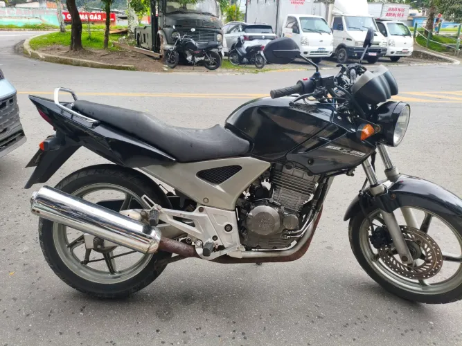 CBX TWISTER 250