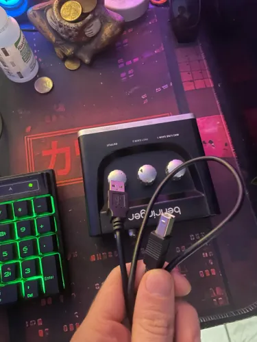 Placa De Audio Behringer Um2
