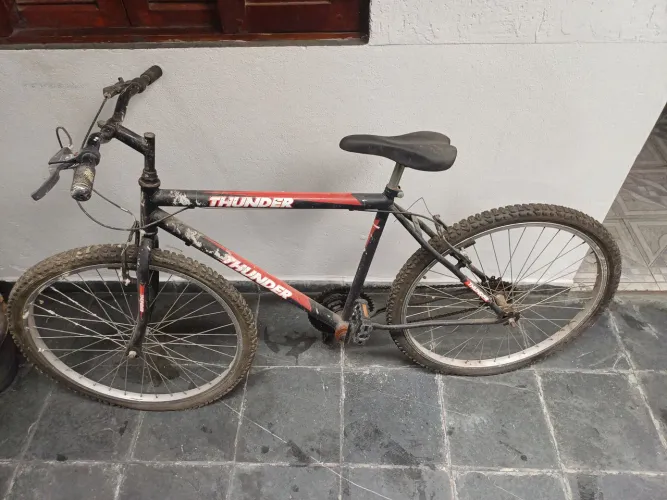Vendo 2 duas bicicletas adulto usadas no estado 120 reais cada.