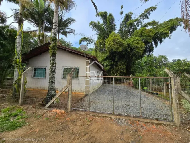 Terreno de 650m² com casa em Guaramirim/SC