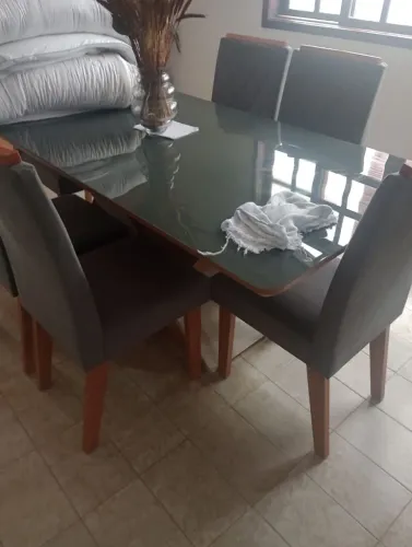 Mesa de vidro 6 cadeiras