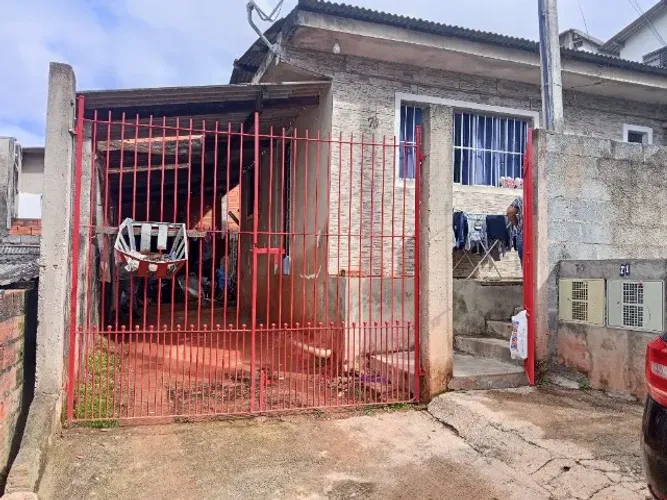 Vendo ou troco por chacara casa a 7 metros do centro de Ibiúna 