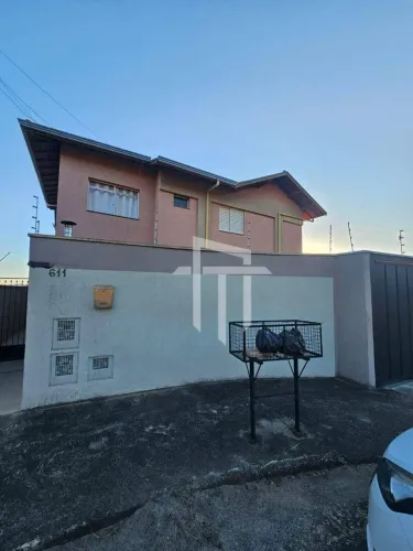 Apartamento mobiliado com 2 quartos no Jardim Esmeralda