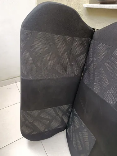 Vende-se banco traseiro de carro Palio 2014.