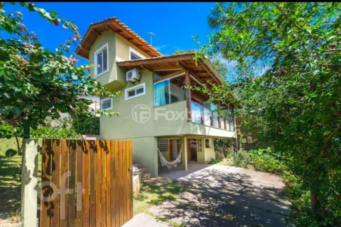 Casa à venda Servidão Isidoro Manoel Medeiros, Lagoa da Conceição - Florianópolis
