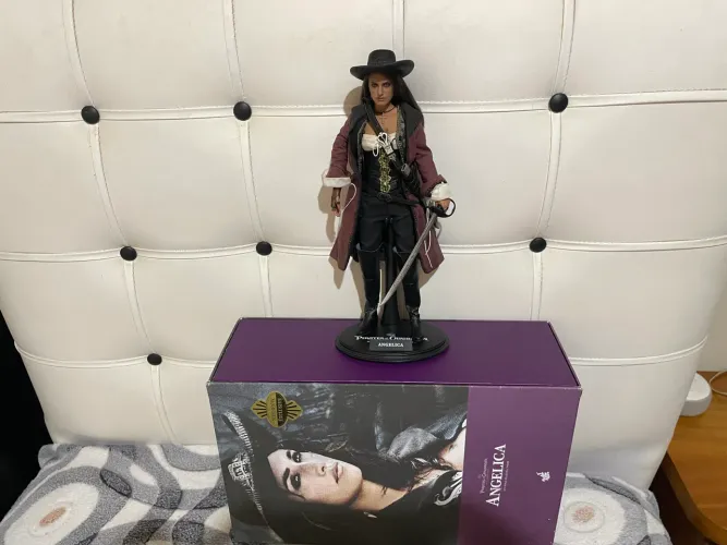Estátua Angélica Pirates Caribbean Hot Toys