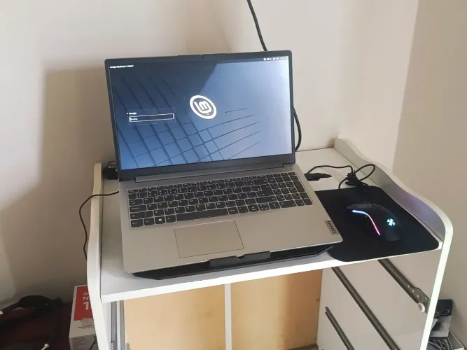 Notebook Lenovo idepad 1 (Win 11 ou Linux)