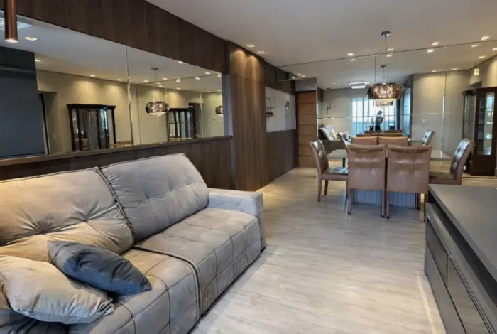 Apartamento à venda em Maringá, Zona 01, com 2 quartos, com 111.01 m², Edifício Bella Torr