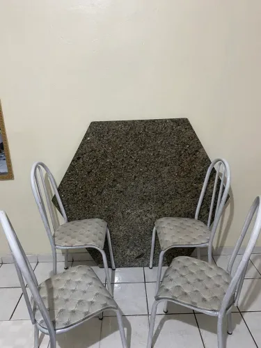 Mesa de mármore 