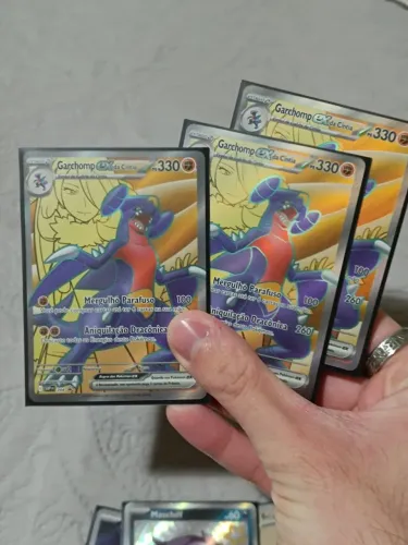 Lote de produtos pokémon