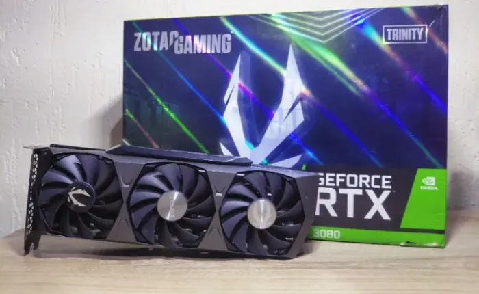 Nvidia GeForce RTX 3080 10GB ZOTAC TRINITY - Seminova com caixa