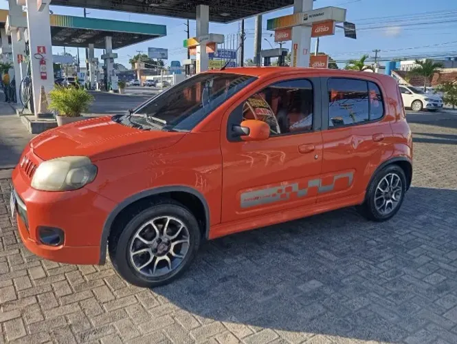 Fiat Uno Sporting 1.4 EVO Fire Flex 8V 4P 2014