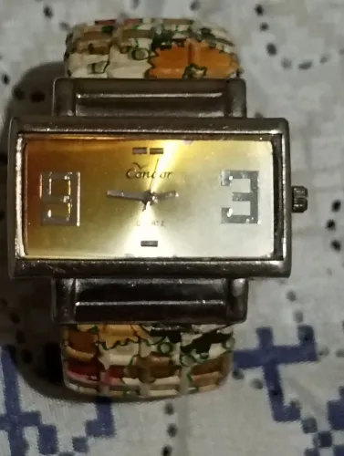Relógio feminino, marca Condor, bracelete raro.