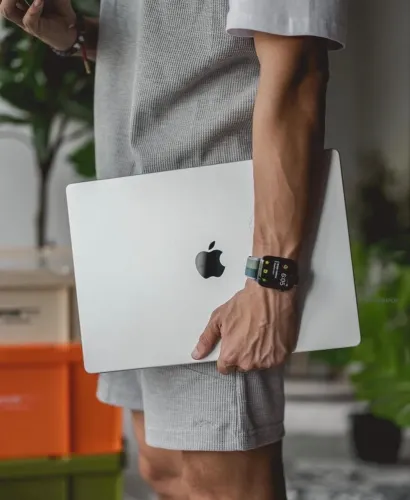 MacBook Pro 16-INCH M1PRO