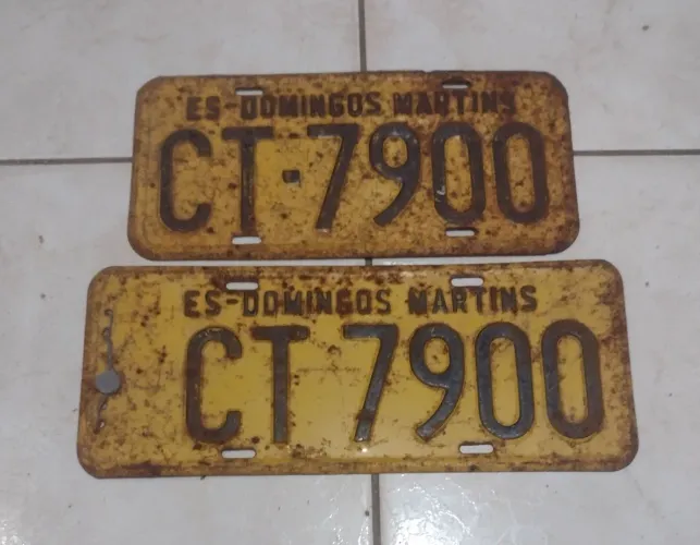 Par De Placas Amarelas De Carro