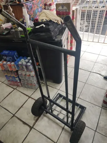 Carrinho de transporte de mercadoria