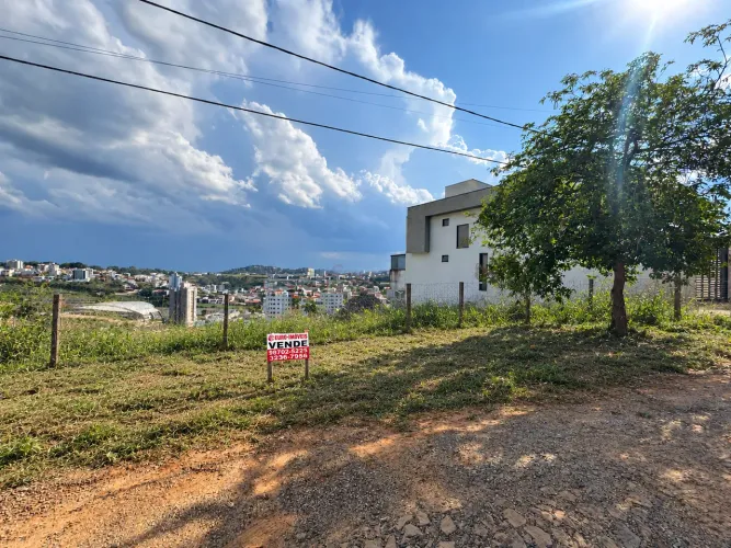 TERRENO À VENDA NO BAIRRO AEROPORTO