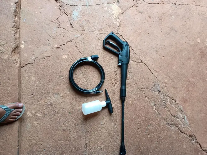 Vendo uma pistola de jato nova 