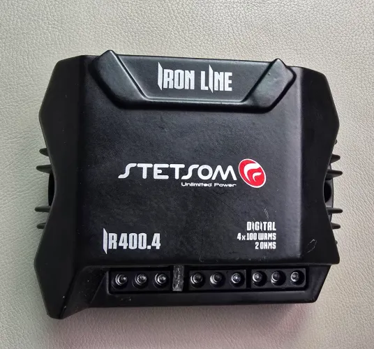 Módulo Stetsom Iron Line IR 400.4 Digital - 4 Canais 400W RMS 