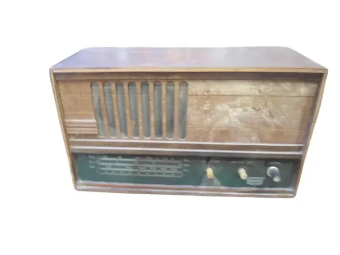 Defeito- Antigo Radio de Mesa Semp LP-75 - p/reparos ou peças