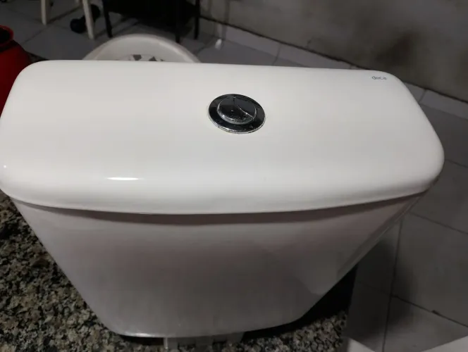 Caixa de vaso sanitário