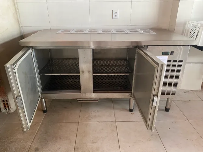 Vendo balcão refrigerado 