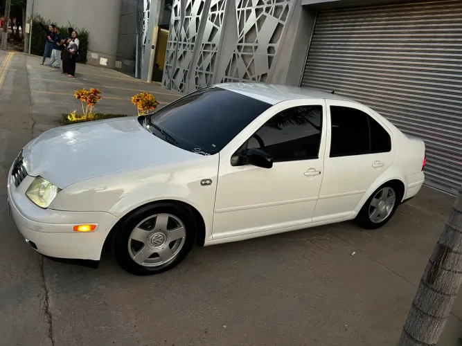 Volkswagen Bora 2.0 8V Comfortline Mec. 2001